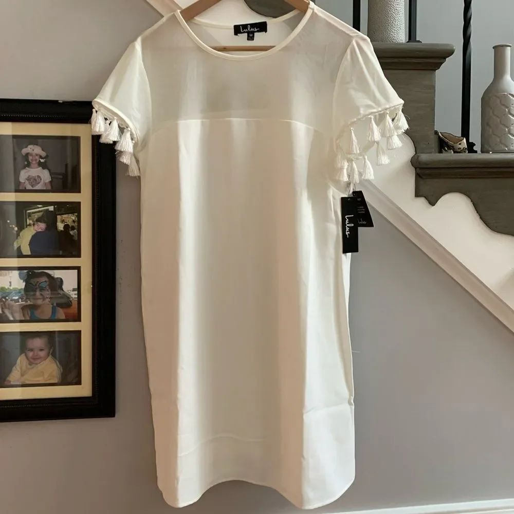 Lulu’s White Mesh & Tassel Sheath Dress sz M NWT
